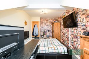 Photo 17- click for photo gallery